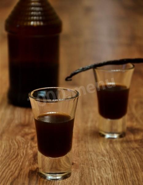 Coffee alcoholic liqueur with vanilla and lemons