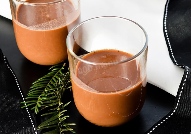 Liqueur with cocoa