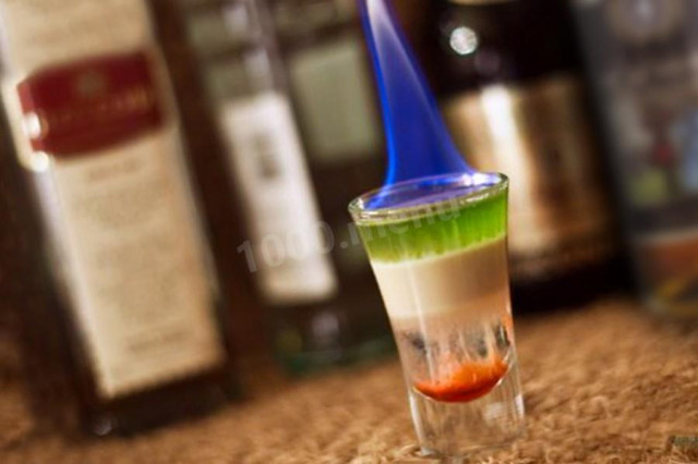 Absinthe sambuca cocktail