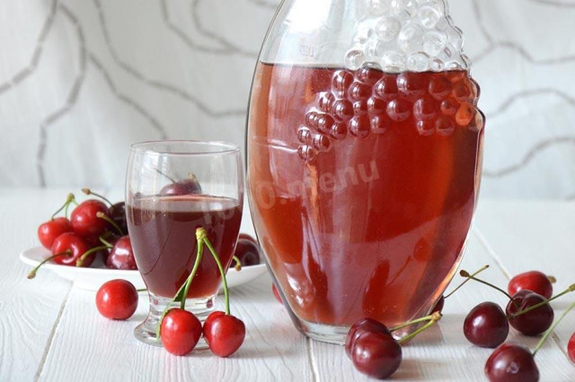Cherry wine with vodka