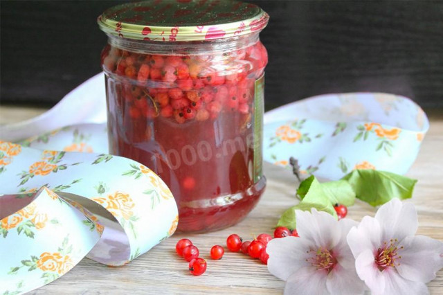 Red currant compote for winter without sterilization