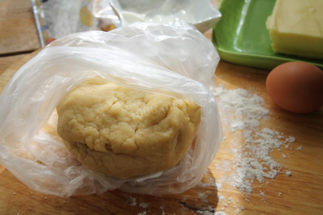 Shortbread dough for juicers on sour cream