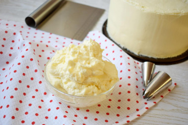 Cream of cottage cheese for cake
