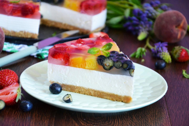 Cake without baking cookies, cottage cheese, sour cream with fruits