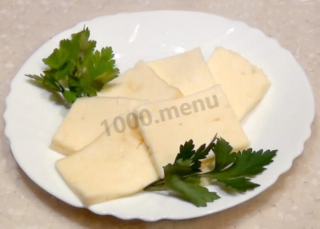 Hard cheese made from cottage cheese