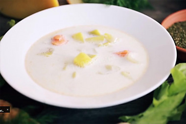 Norwegian soup from salmon with cream