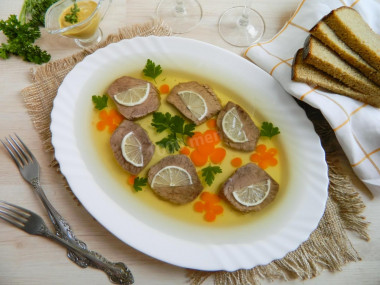 Beef aspic with gelatin