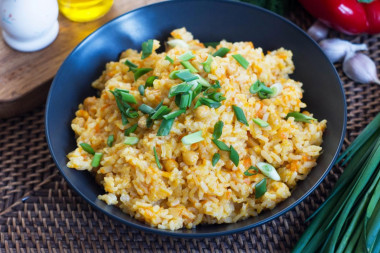 Vegetarian pilaf with chickpeas