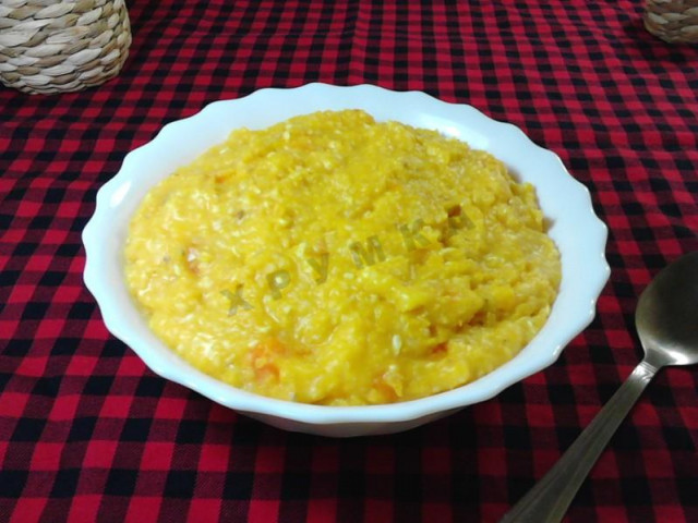 Corn porridge with pumpkin