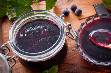 Quick blackcurrant jam through a meat grinder for winter