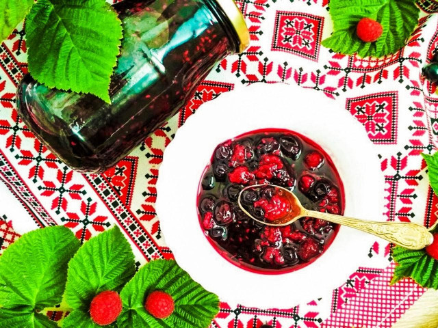 Raspberry and blackcurrant jam