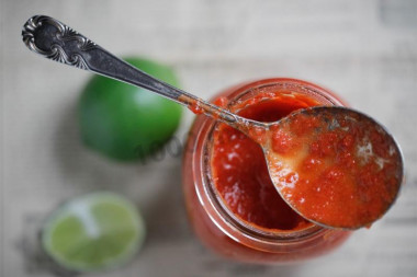 Hot tomato sauce