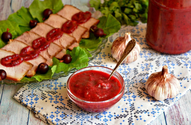 Homemade gooseberry sauce for meat for winter
