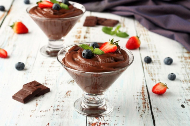 Chocolate dessert pudding without baking