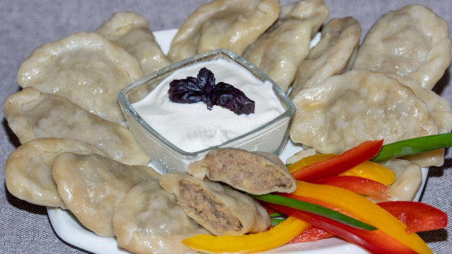 Dumplings with potatoes and liver from custard dough