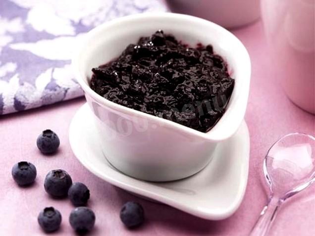 blueberry jam from blueberries for winter