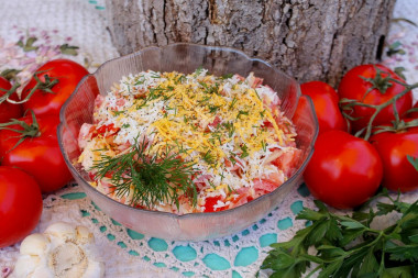 Tomato cheese and mayonnaise salad with garlic