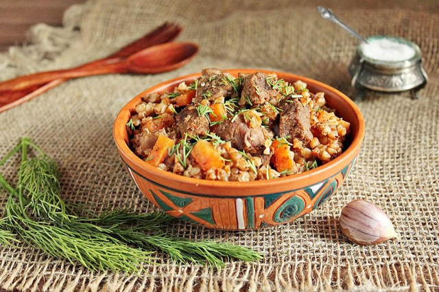 Beef with buckwheat in a slow cooker
