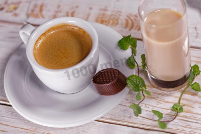 Coffee with liqueur