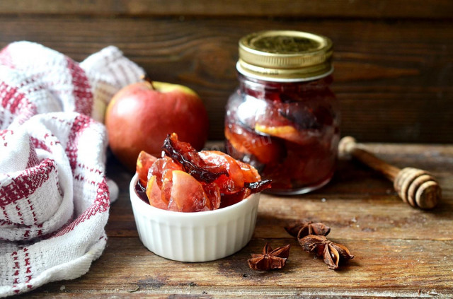Plum and apple jam for winter