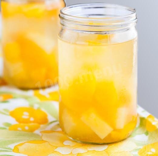 Pineapple pineapple compote