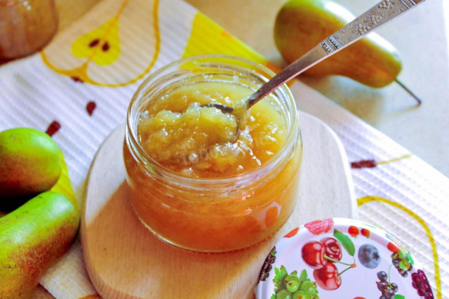 Pear jam from pears for winter