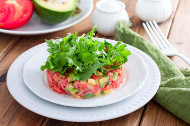 Salad with avocado and salmon
