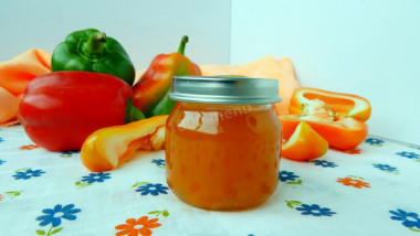 Bulgarian pepper juice for winter