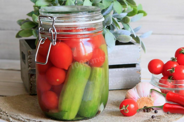 Cucumbers and tomatoes sweet for winter