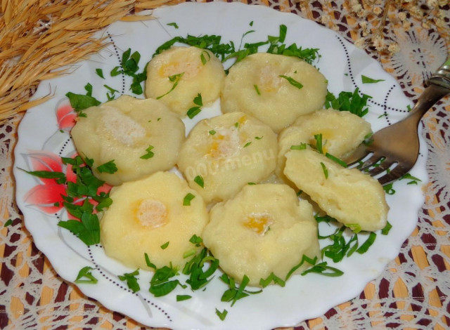 Lean potato dumplings on starch without eggs