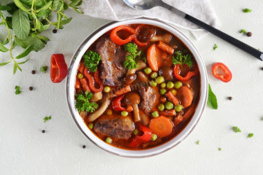 Robber beef soup with vegetables and mushrooms