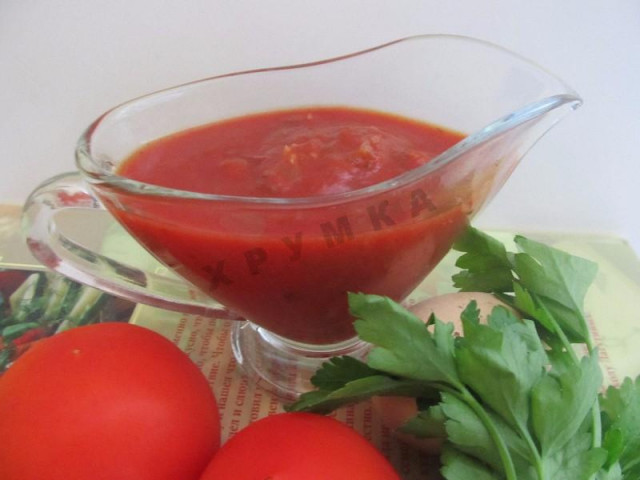 Tomato ketchup on pasta with sugar and mustard