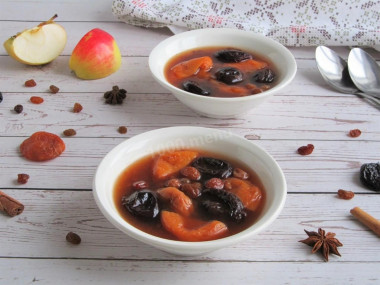 Sweet dried fruit soup