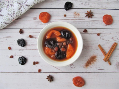 Sweet dried fruit soup