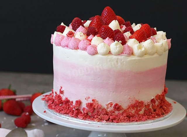 Strawberry raspberry cake