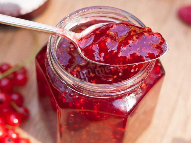 Raspberry currant jam