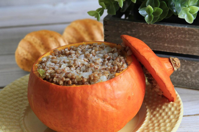 Buckwheat porridge in pumpkin
