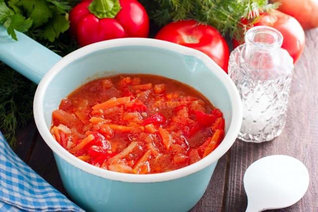 Lecho with carrots, pepper and tomatoes