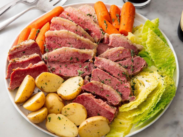 Vegetables with corned beef