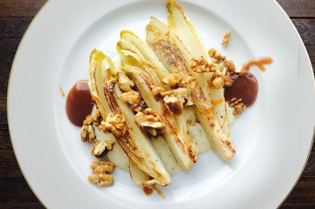 Endive with cheese and honey