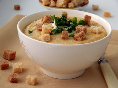 Mushroom and potato puree soup