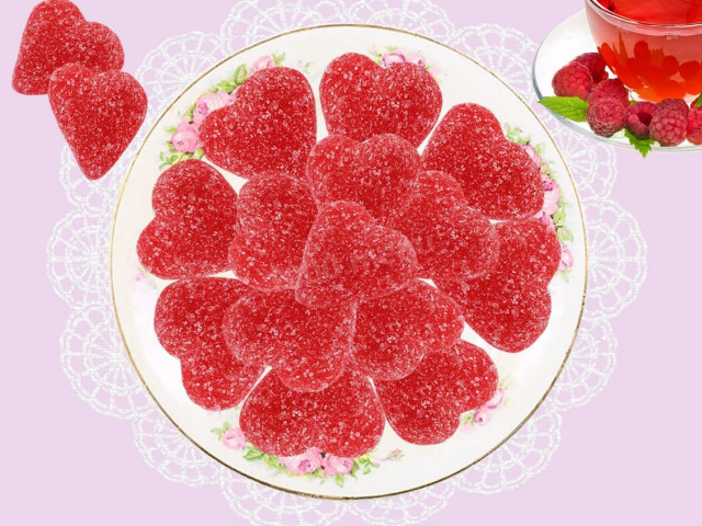 Jelly candies with raspberries
