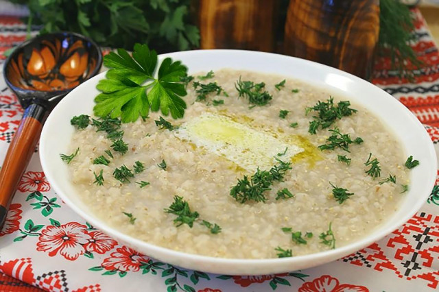 Liquid barley porridge with milk