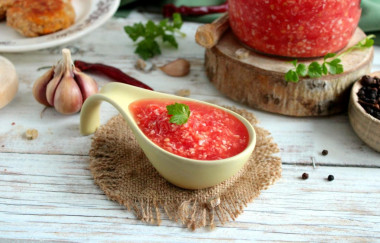 Horseradish and tomato appetizer