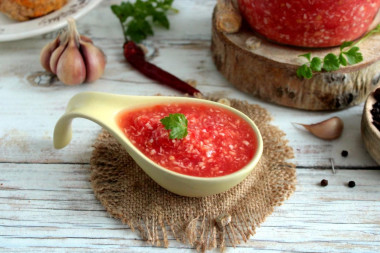 Horseradish and tomato appetizer