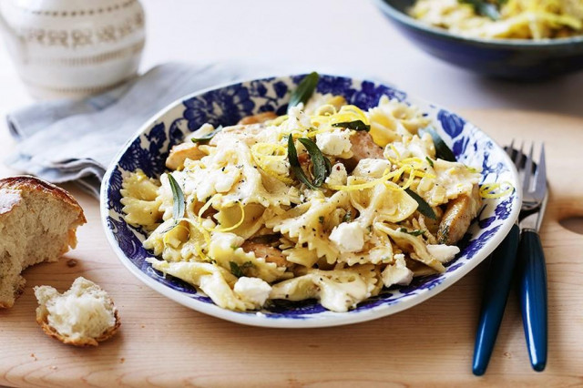 Farfalle with chicken
