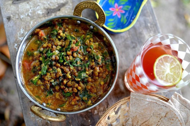 Palak Mung Dal - mash with spinach in Indian style