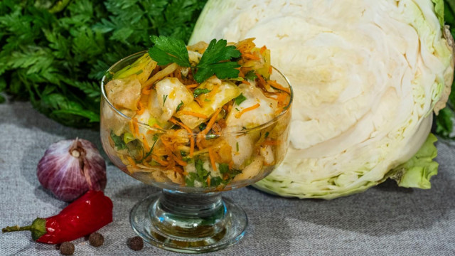 Cabbage salad with carrots and onions in Korean