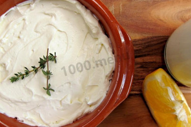 Kaymak cheese