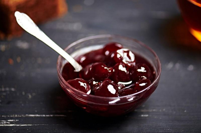 Cherry jam for winter five minutes